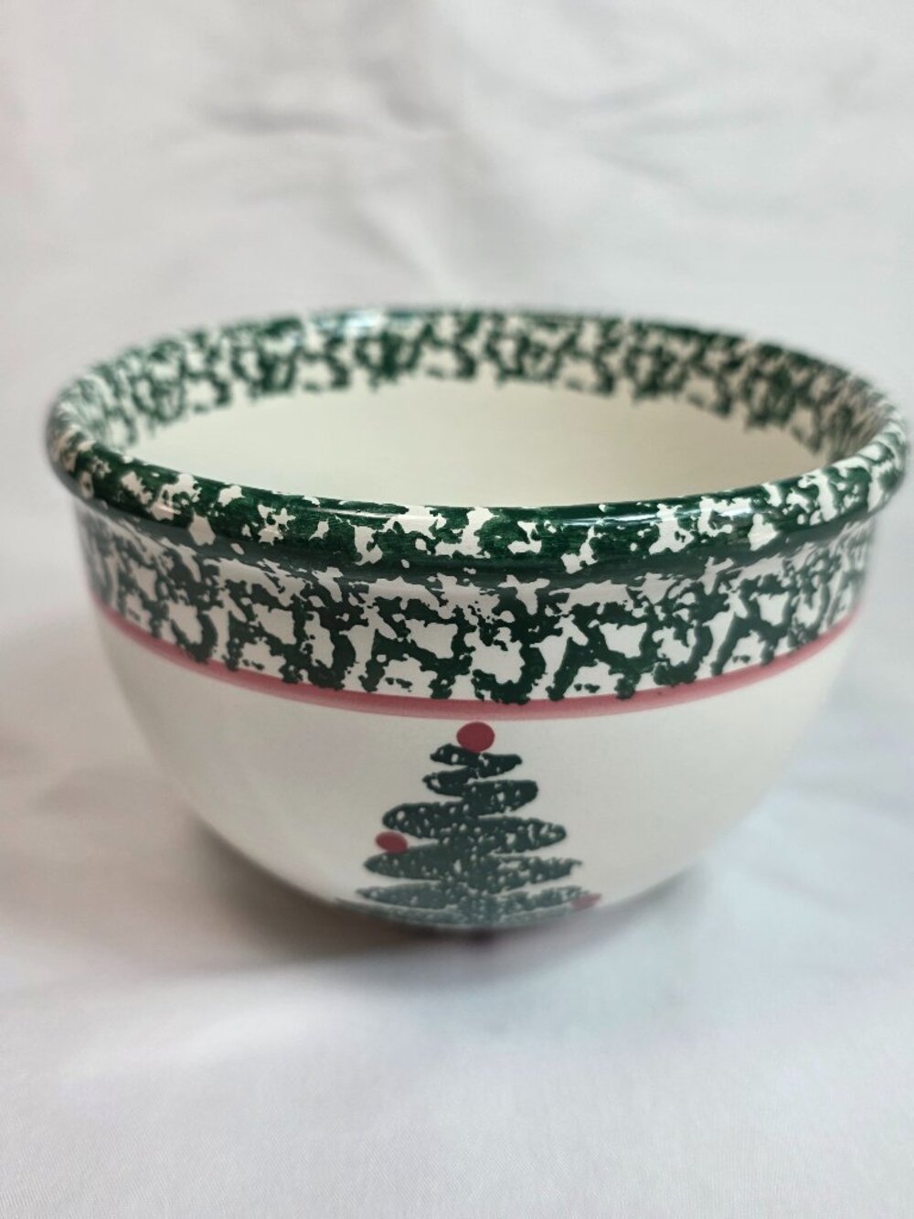 Furio Christmas Tree Mixing Bowl 7-inch Green Christmas Tree & Sponge Rim